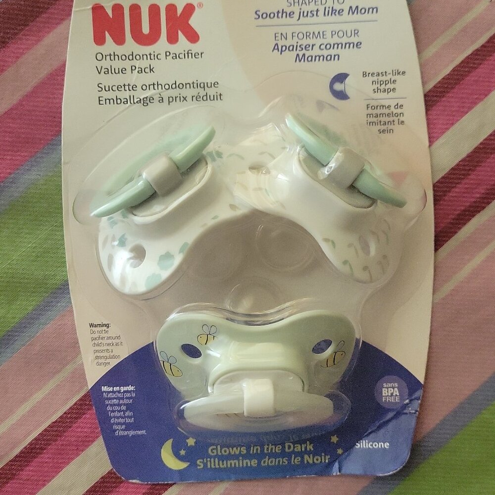 Nuk 3-pack Pacifiers glow in the dark 0-6 months